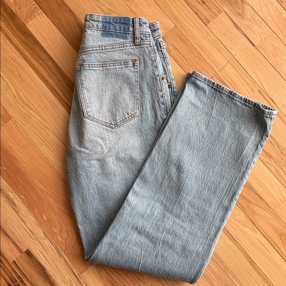 Abercrombie & Fitch Light Blue Straight Leg Jeans - Picture 3 of 3